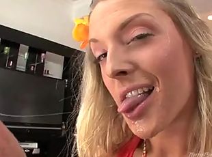 Free video gorgeous chicks get creamed in the mouth